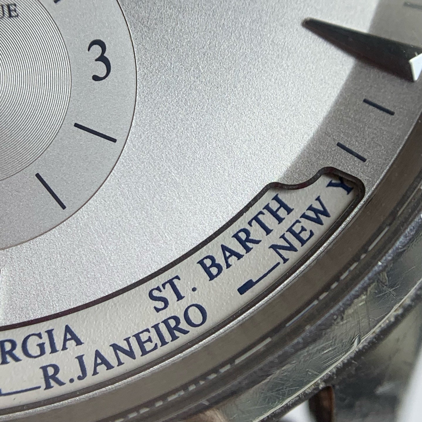 Jaeger LeCoultre Master Control Master Series Watch 40 millimeters Q4128420