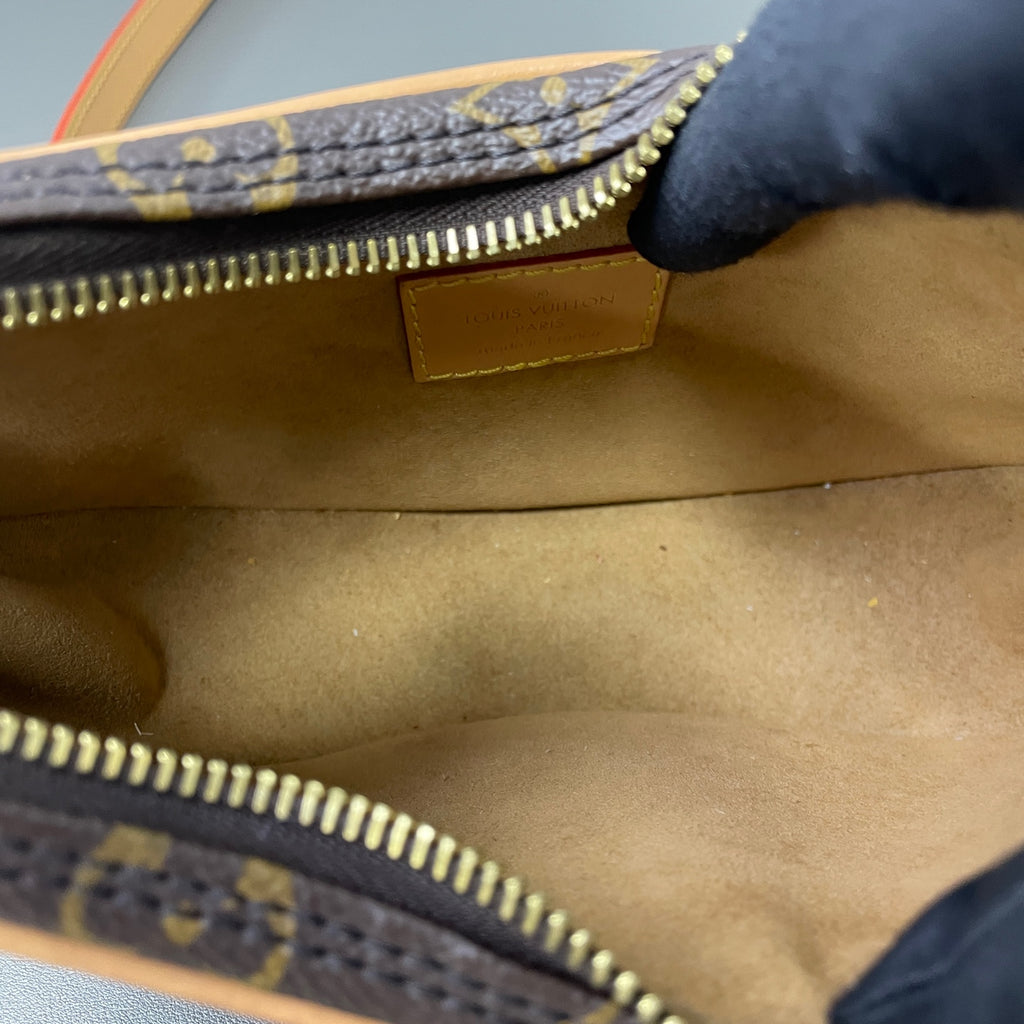 Louis Vuitton Canvas Gold