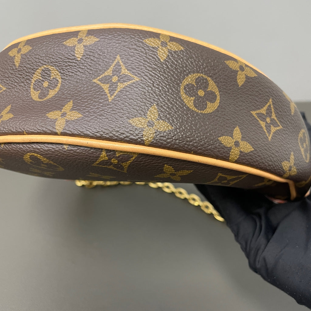 Louis Vuitton Canvas Gold