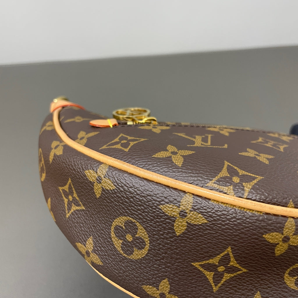 Louis Vuitton Canvas Gold