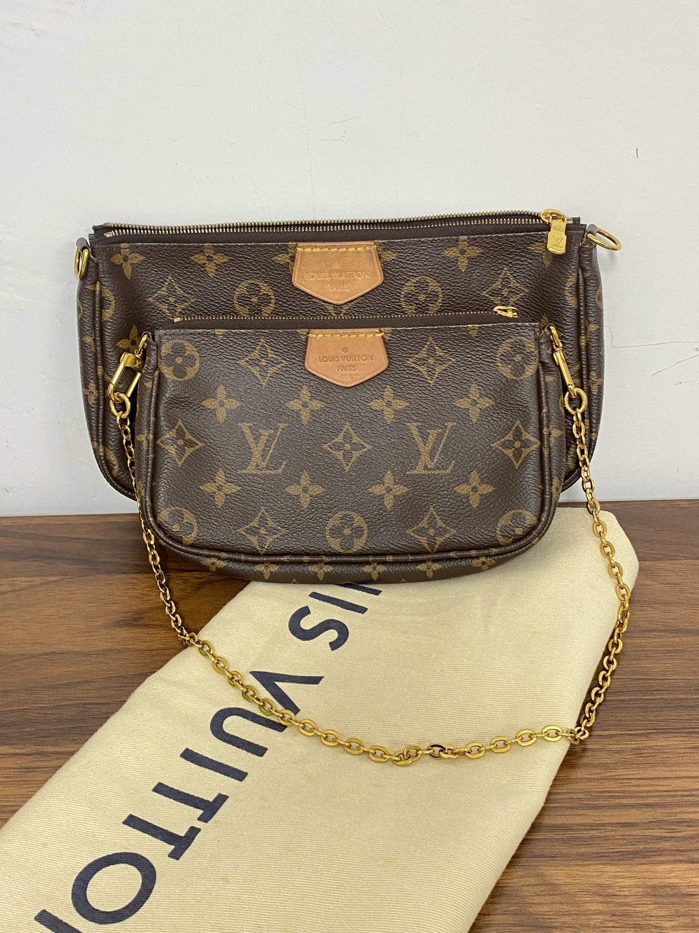 Louis Vuitton Crossbody M44813