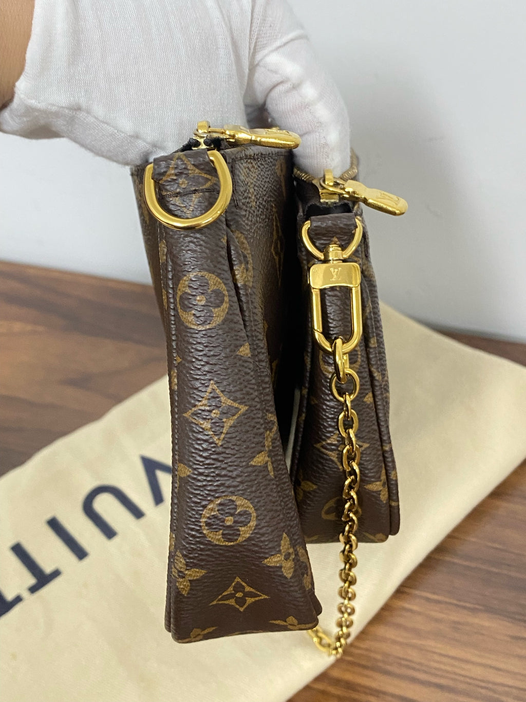Louis Vuitton Crossbody M44813