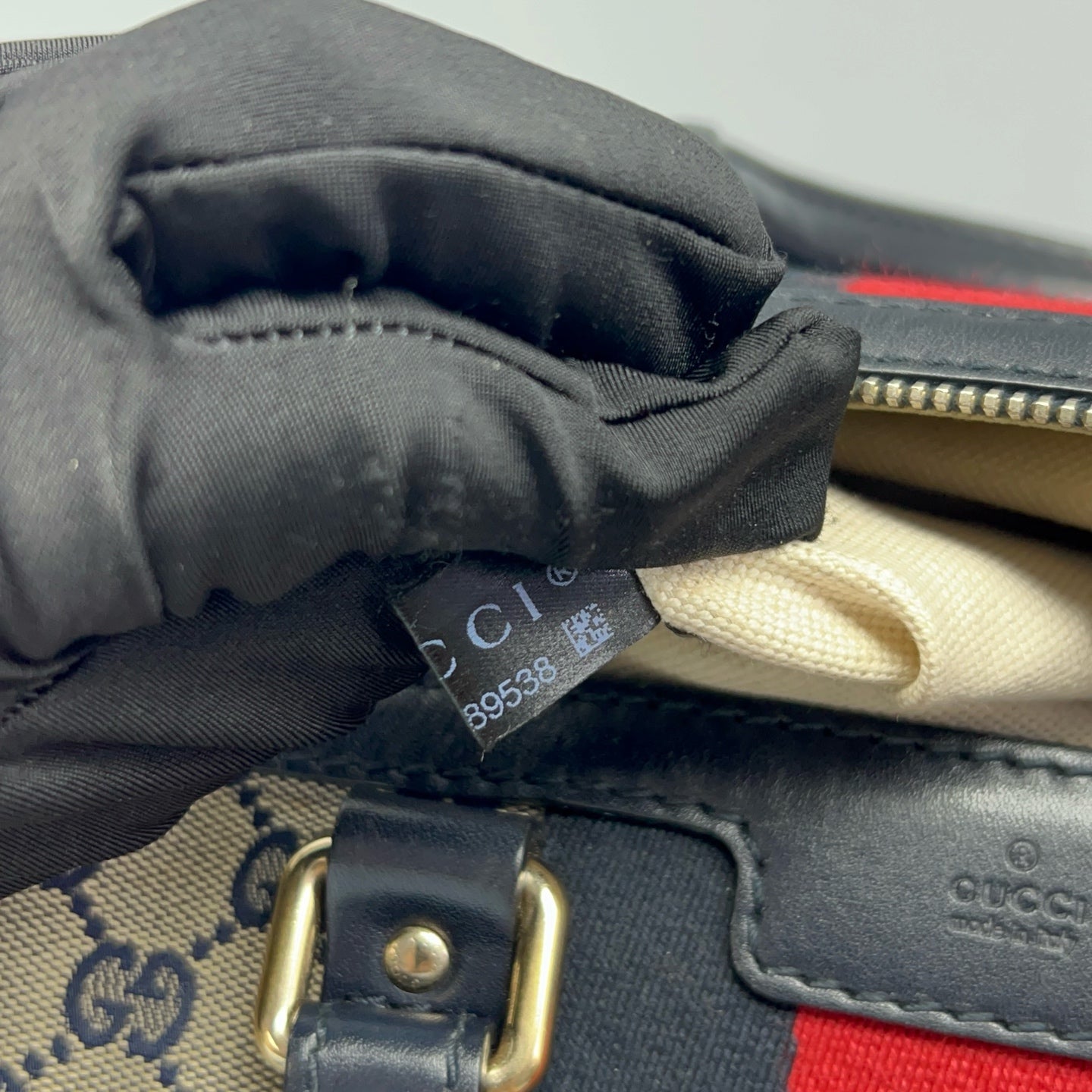 Gucci Shoulder Bag