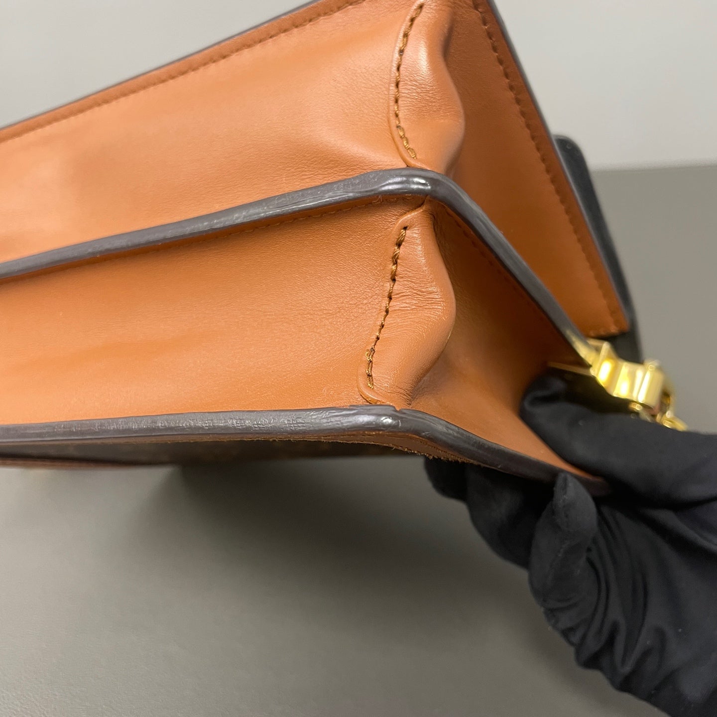 Louis Vuitton Crossbody