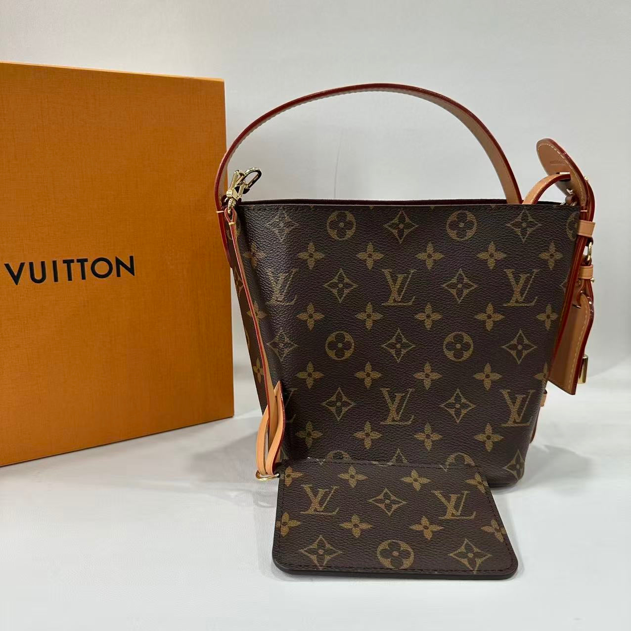 Louis Vuitton Shoulder Bag