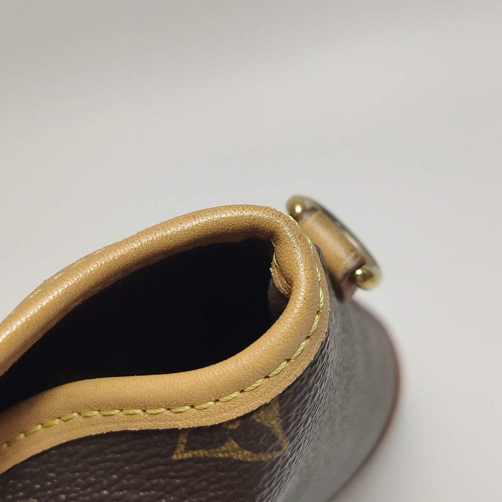 Louis Vuitton Fold Me M80874