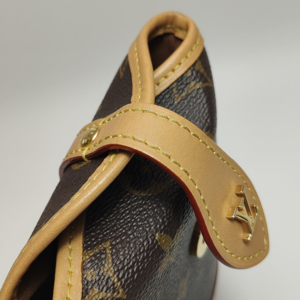 Louis Vuitton Fold Me M80874