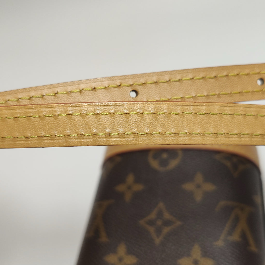 Louis Vuitton Fold Me M80874