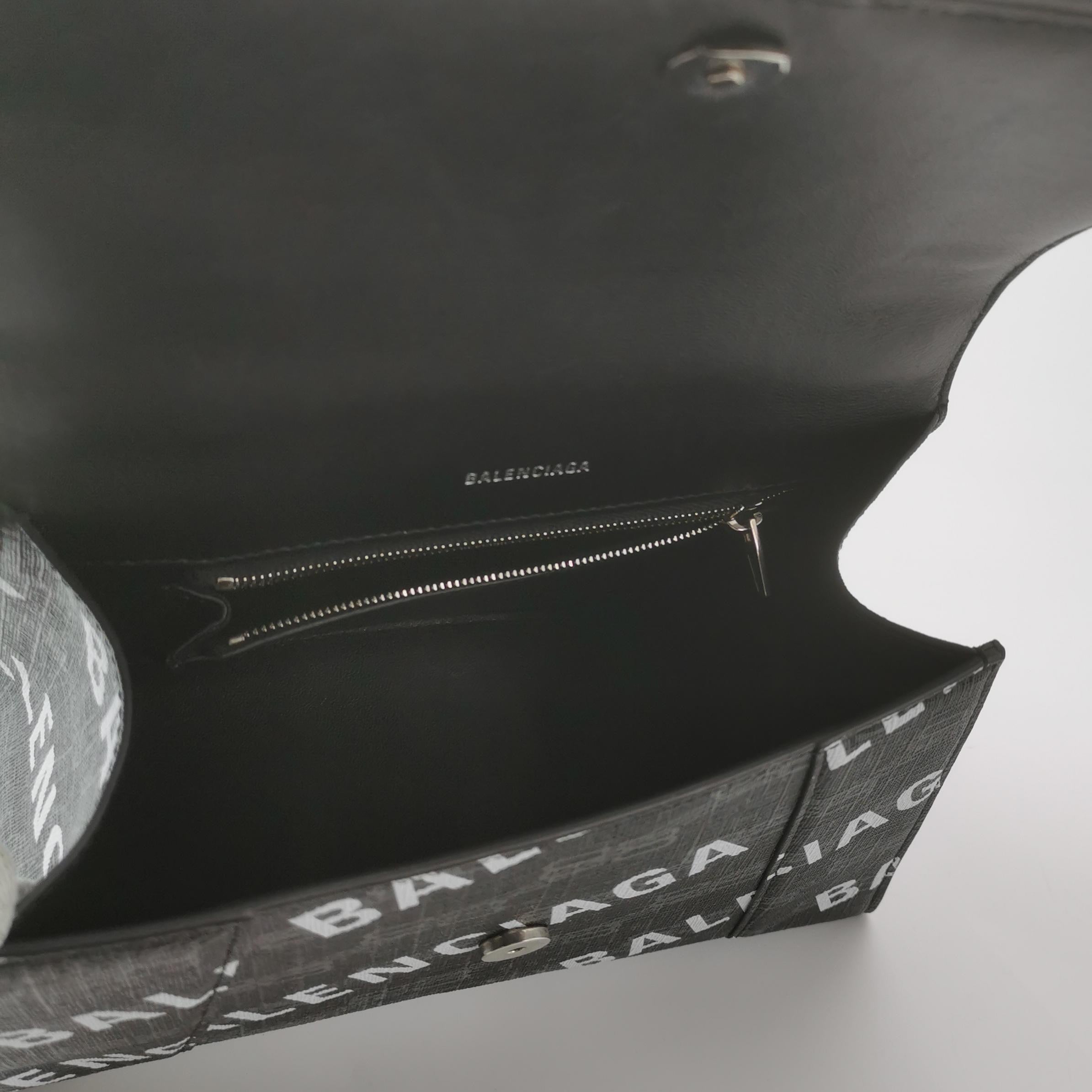 Balenciaga Black Crossbody 593546210H81060