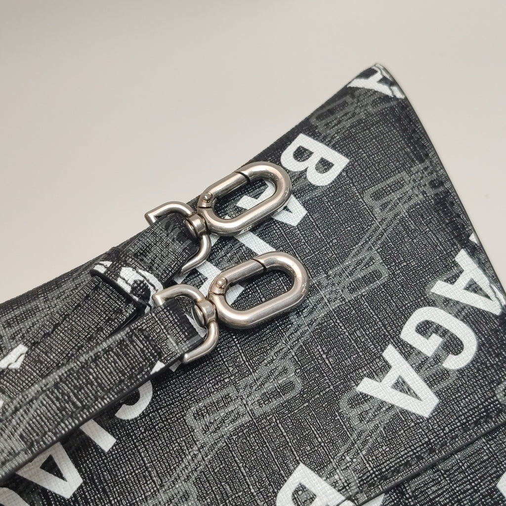 Balenciaga Black Crossbody 593546210H81060