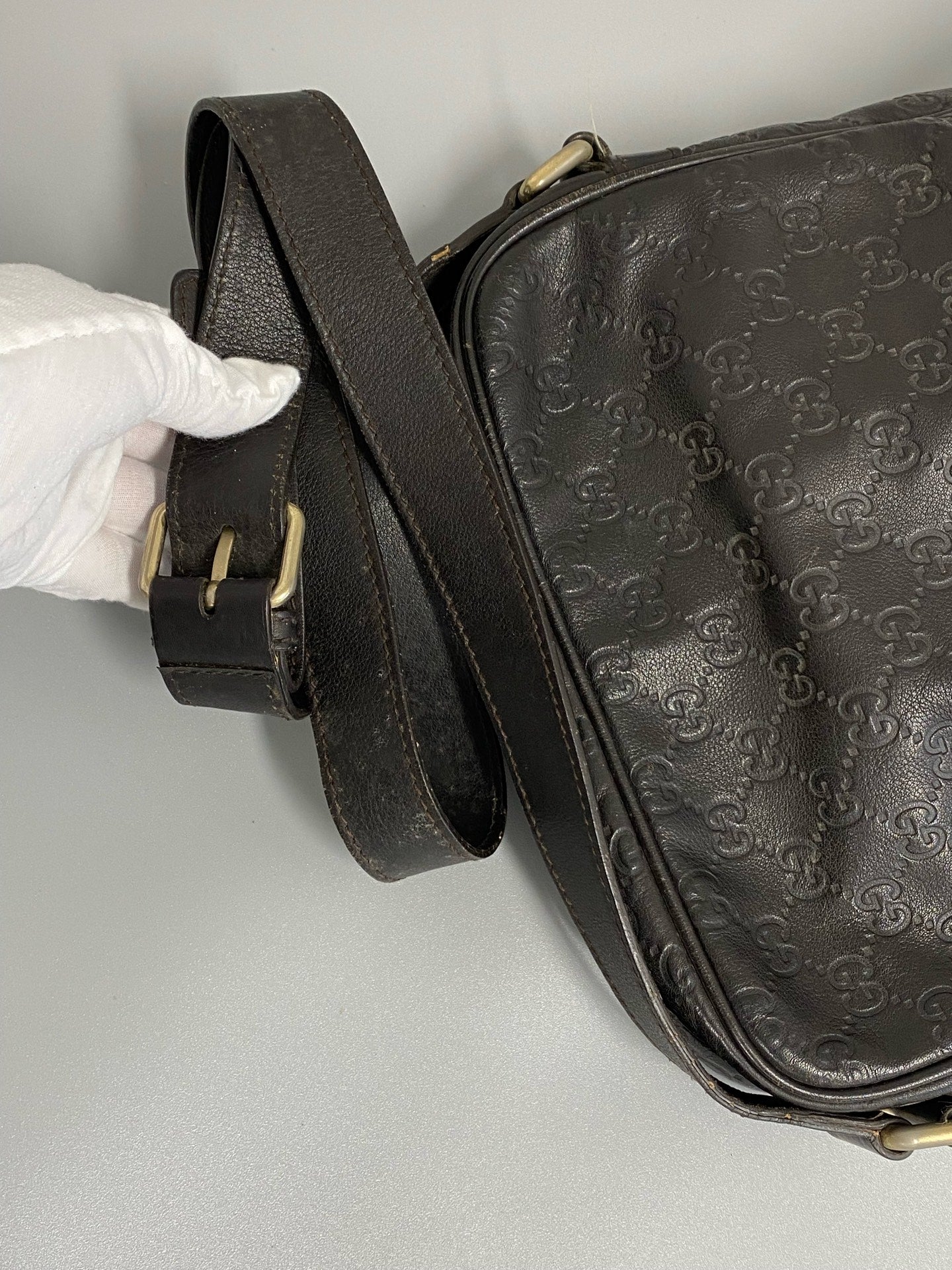 Gucci GUCCI SIGNATURE Black 473878-CWCBN-1000