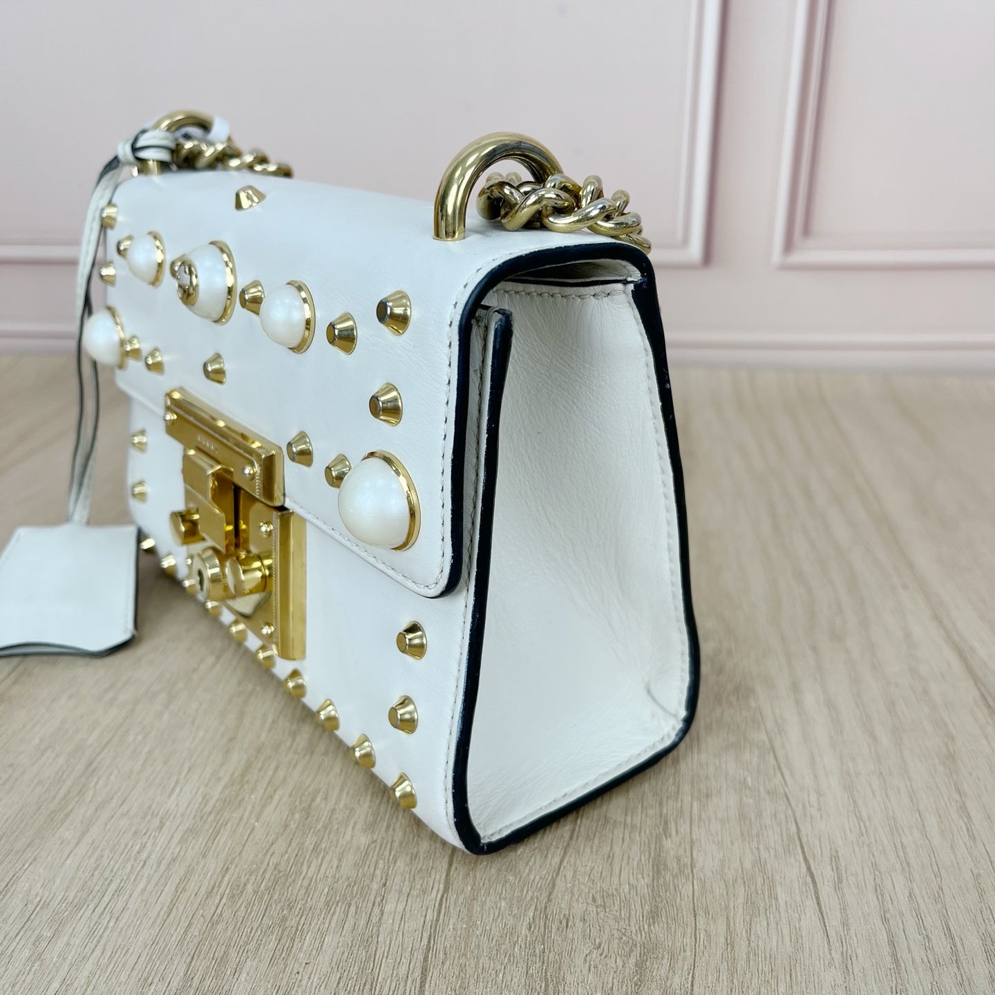 Gucci White