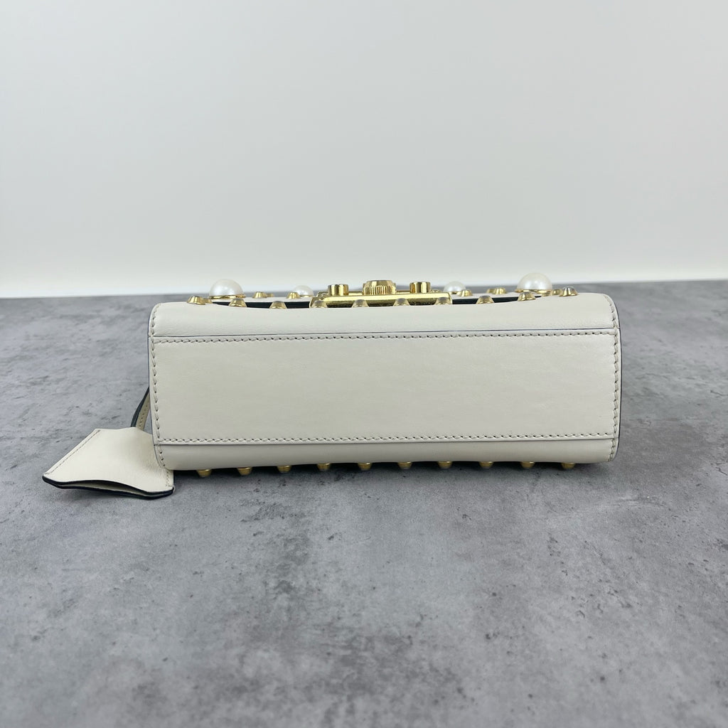 Gucci White