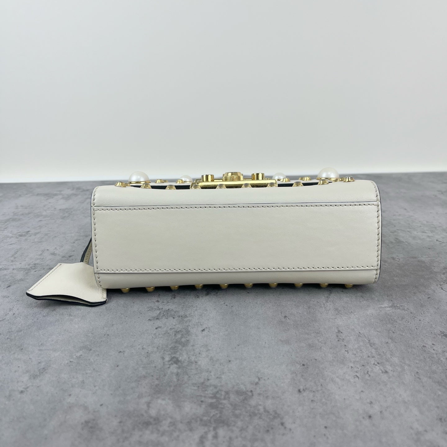 Gucci White