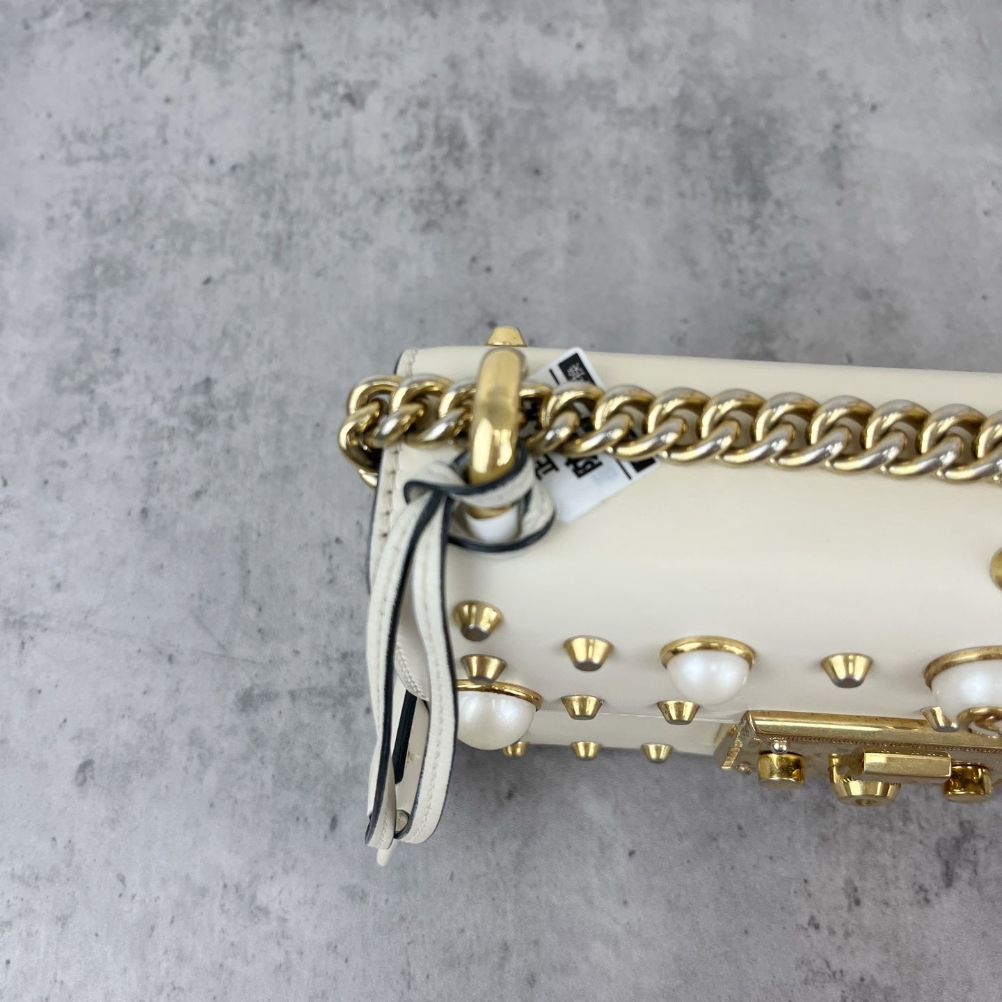 Gucci White