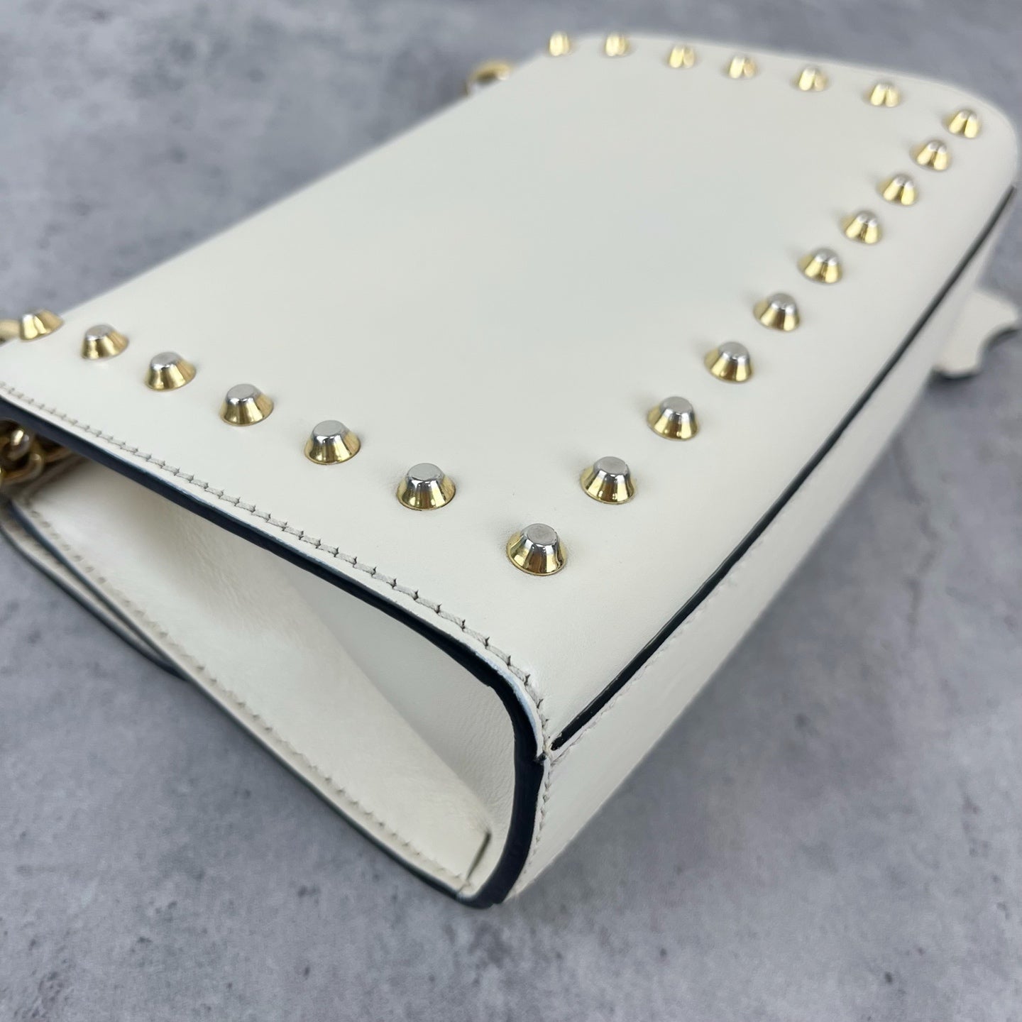 Gucci White
