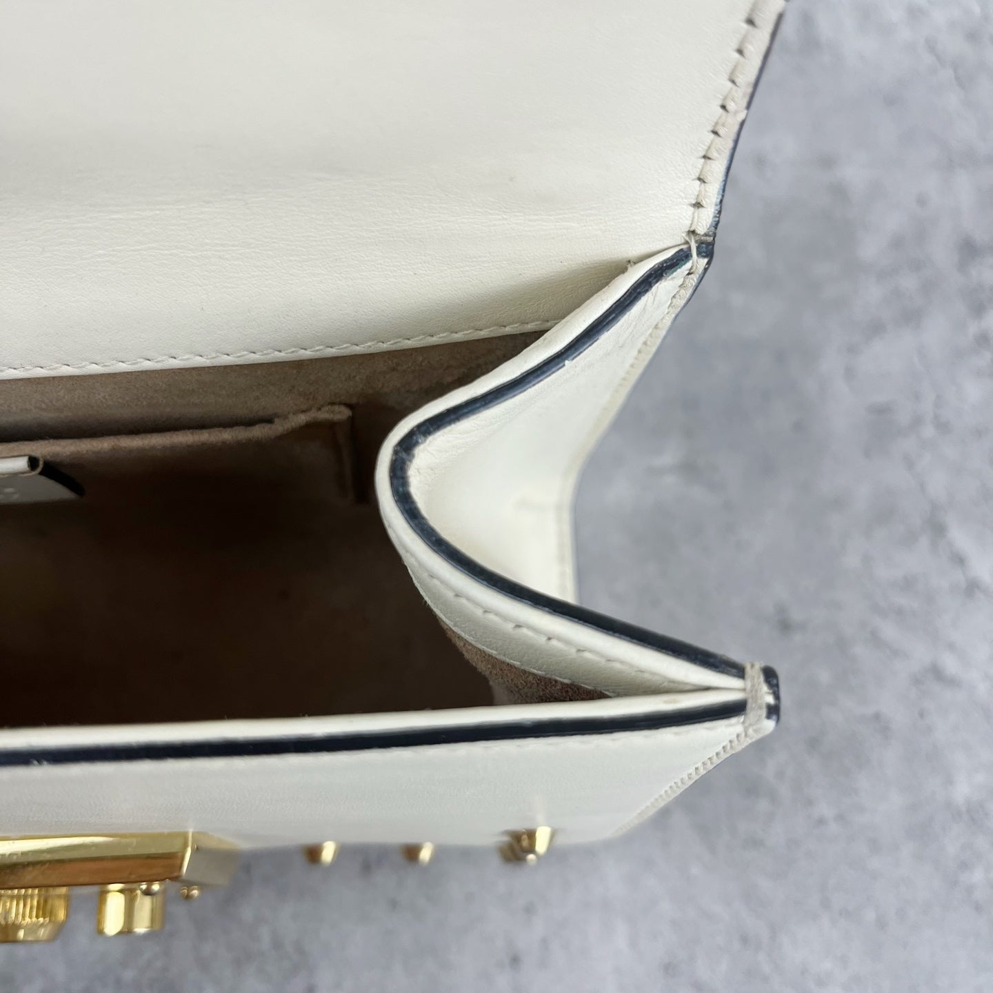 Gucci White