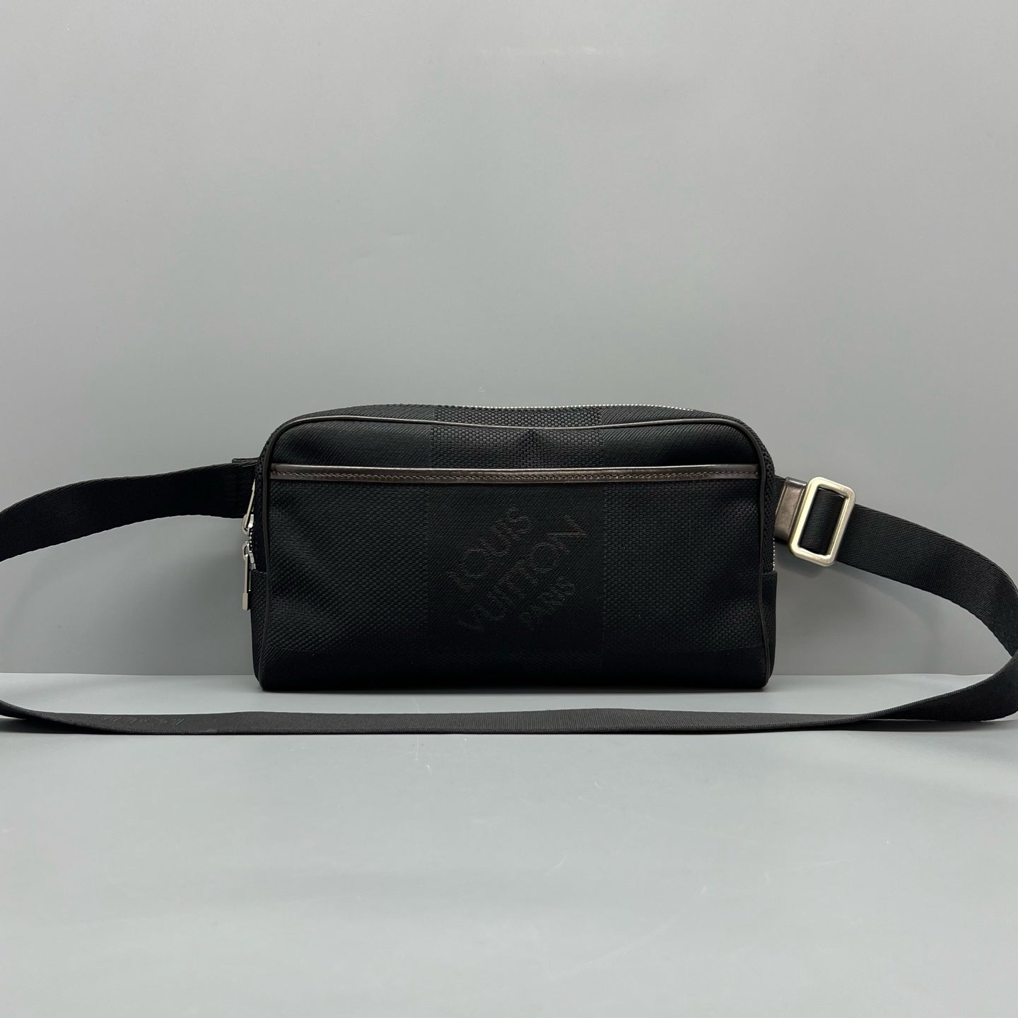 Louis Vuitton Canvas Black Crossbody