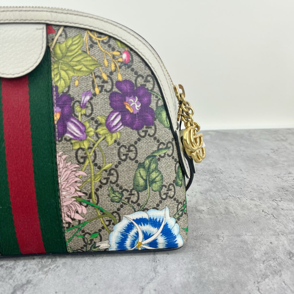Gucci 499621-HV8AC-9759