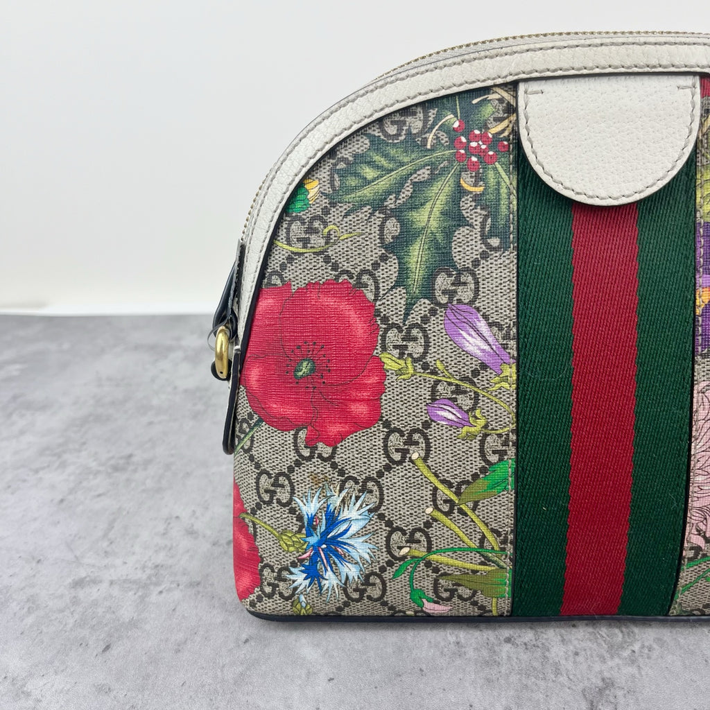 Gucci 499621-HV8AC-9759