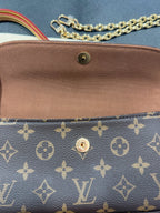 Louis Vuitton Wallet On Chain Ivy Canvas M81911