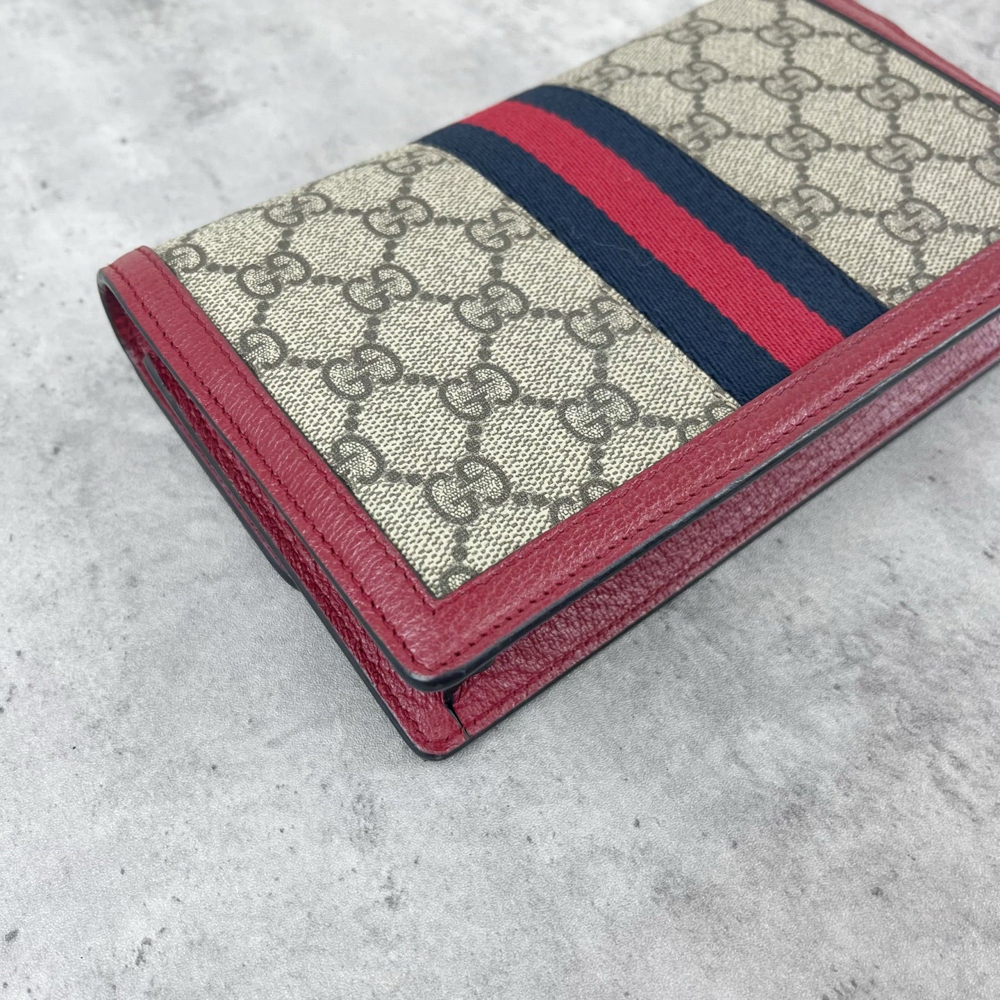 Gucci Red 4760799I6QT8540