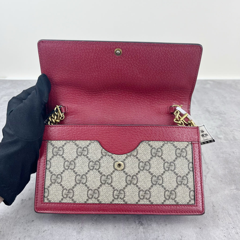 Gucci Red 4760799I6QT8540