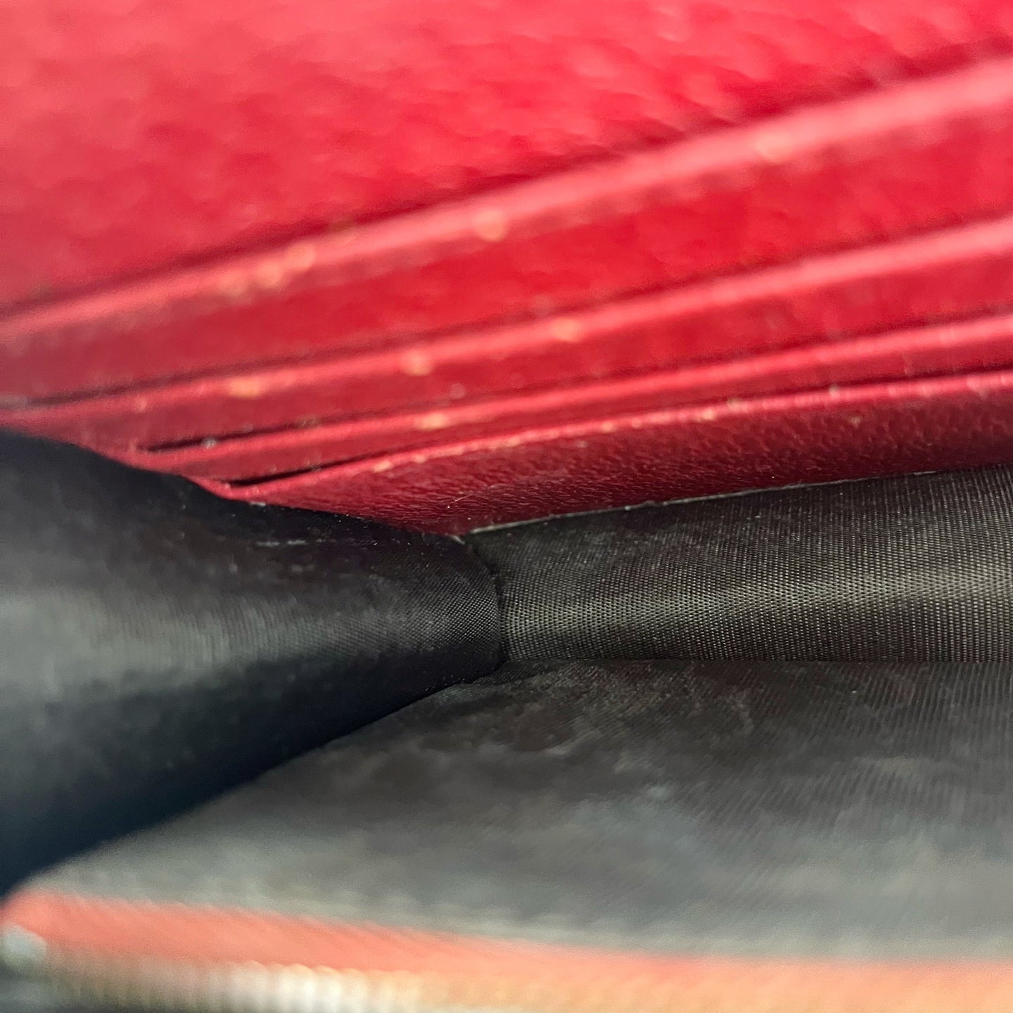 Gucci Red 4760799I6QT8540