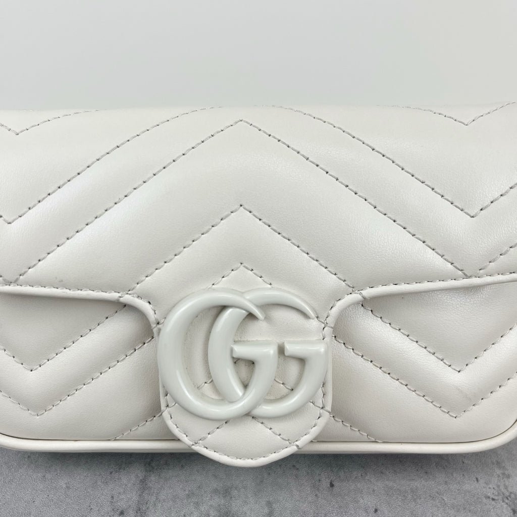 Gucci GG Marmont Collection White 699757 UM8KV 9022