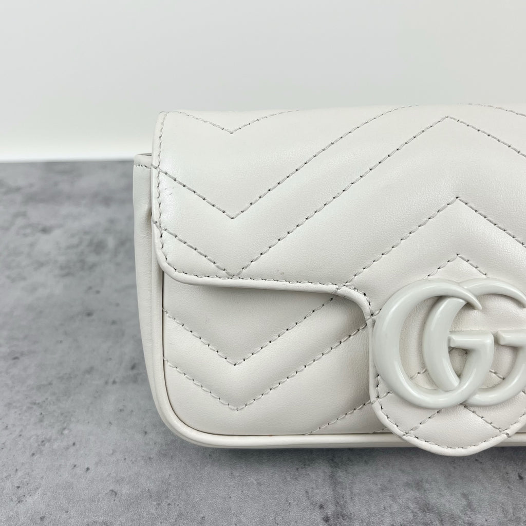 Gucci GG Marmont Collection White 699757 UM8KV 9022