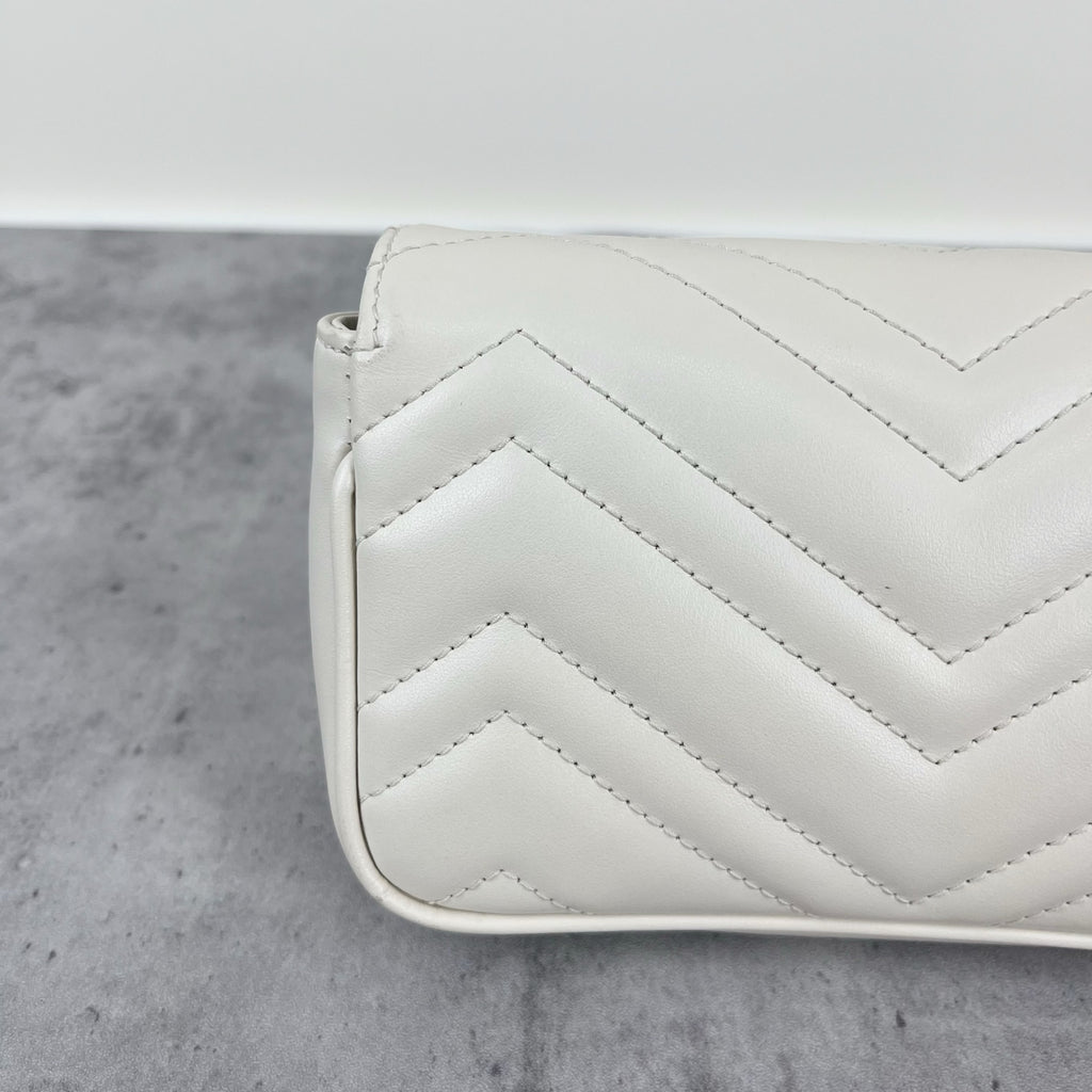 Gucci GG Marmont Collection White 699757 UM8KV 9022