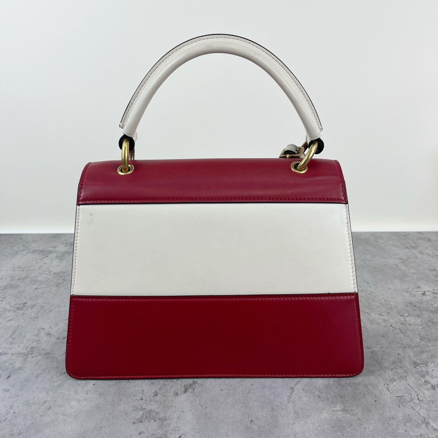 Gucci 476541DVUTT8056