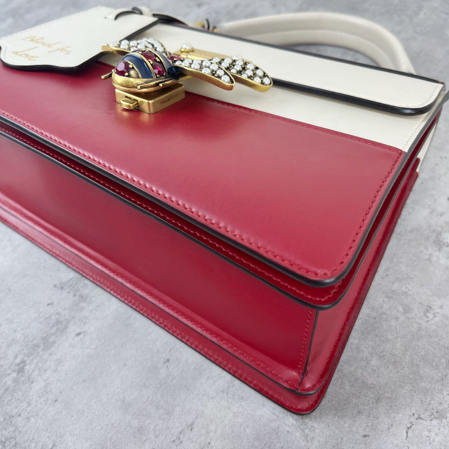Gucci 476541DVUTT8056