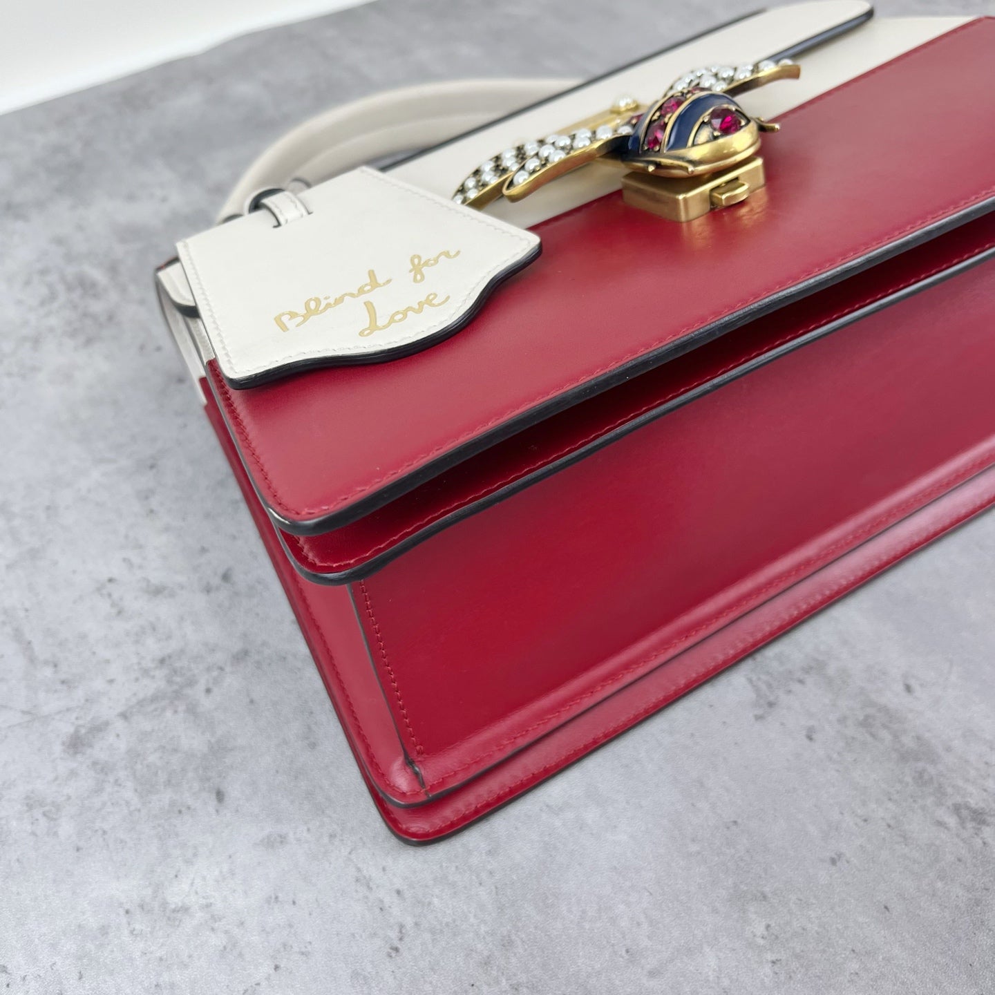 Gucci 476541DVUTT8056