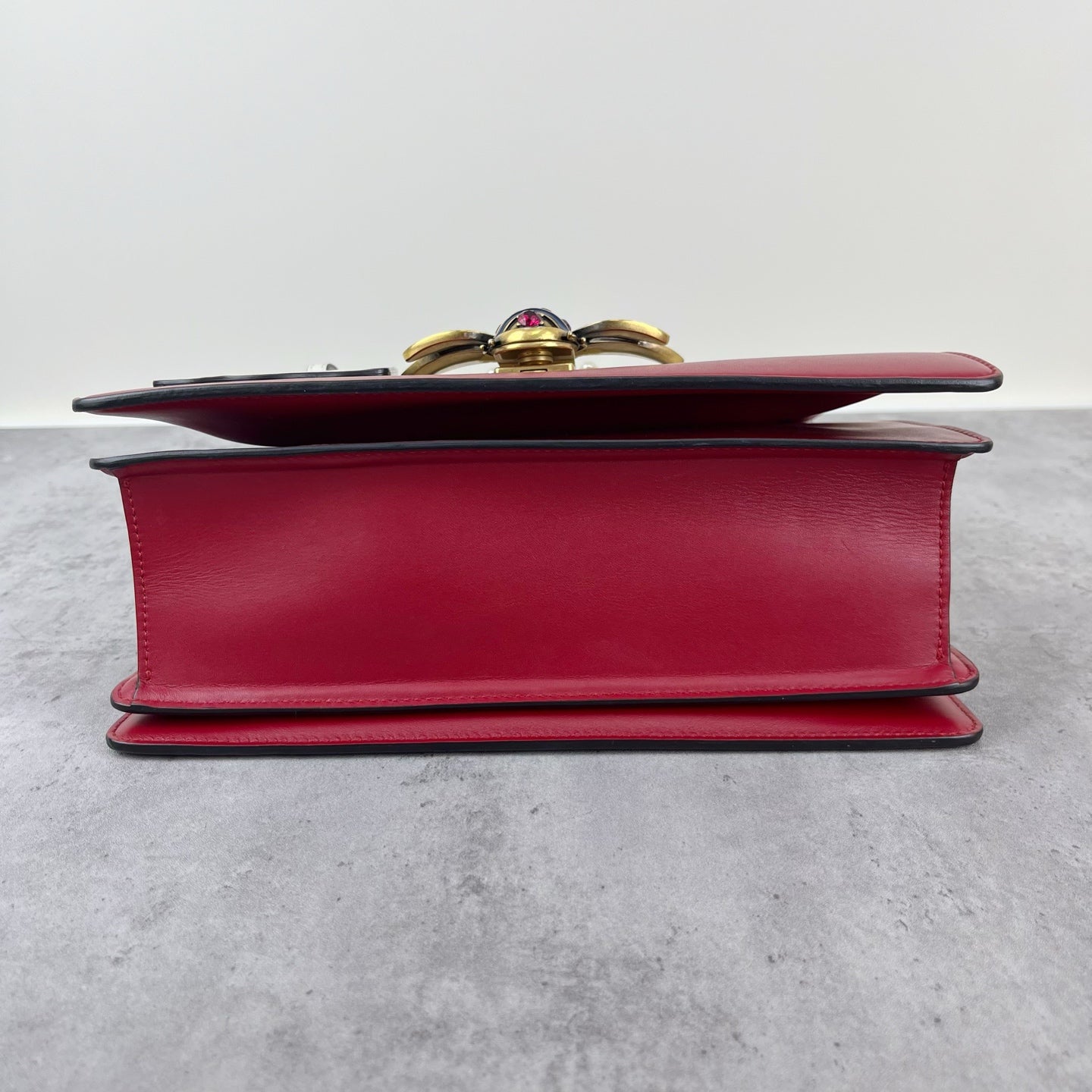 Gucci 476541DVUTT8056