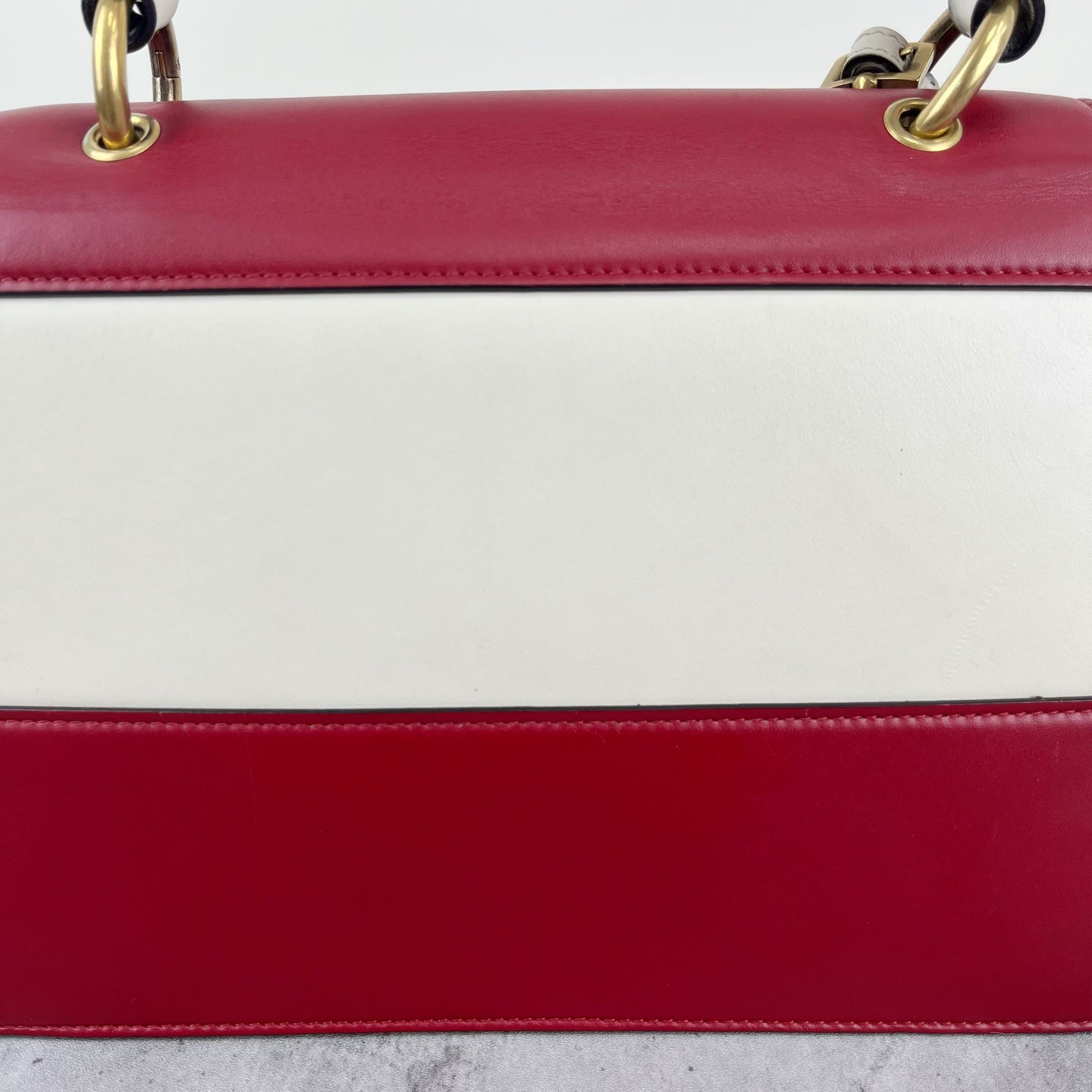 Gucci 476541DVUTT8056