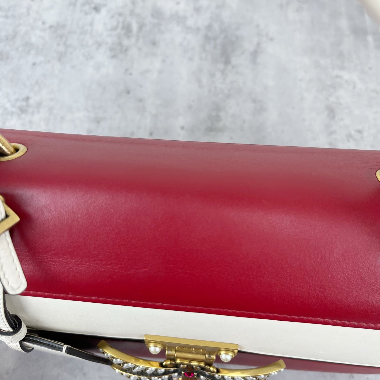 Gucci 476541DVUTT8056