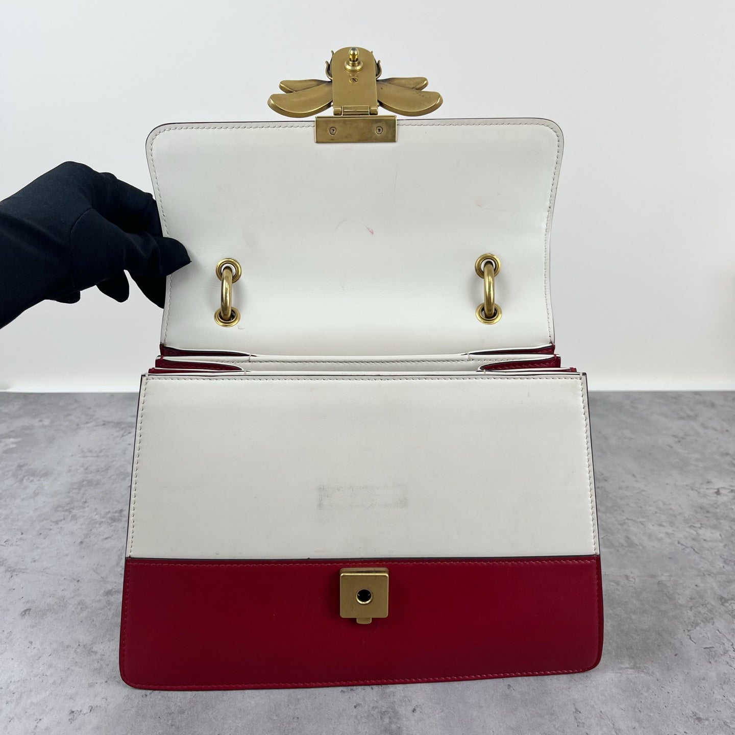 Gucci 476541DVUTT8056