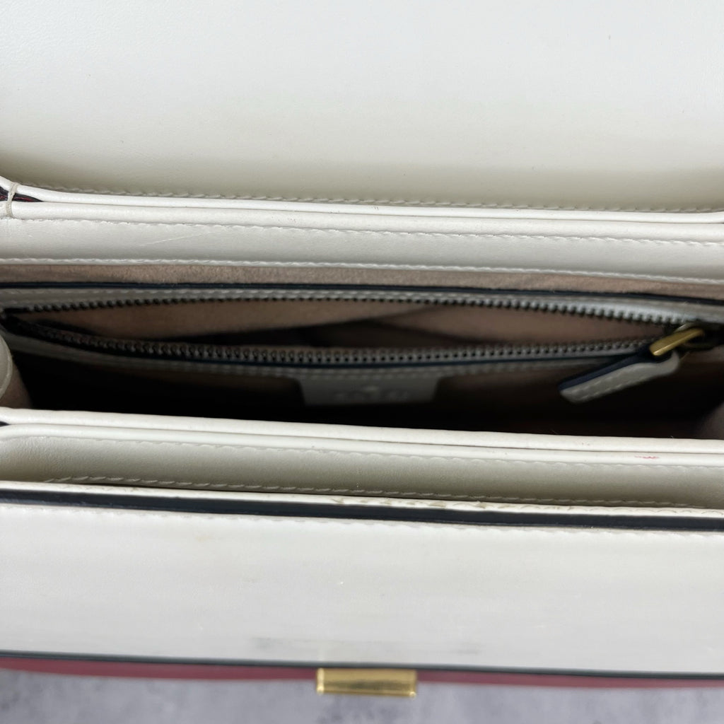 Gucci 476541DVUTT8056