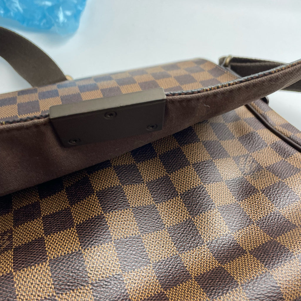 Louis Vuitton Crossbody
