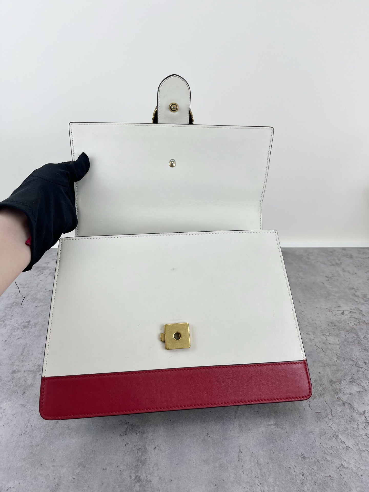Gucci 448075CWLMT9090