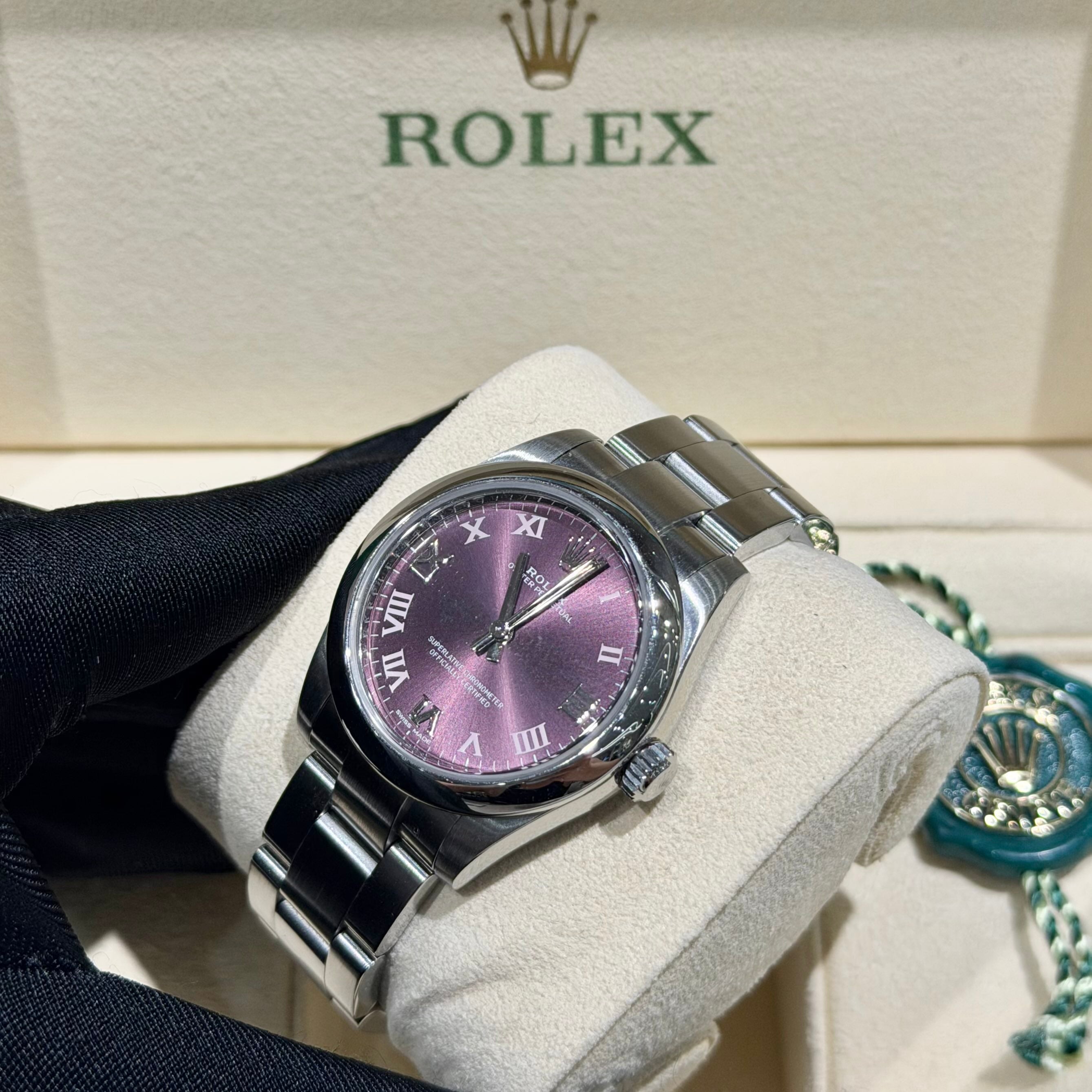 Rolex Oyster Perpetual Automatic (self-winding) watch 31 millimeters m177200-0017