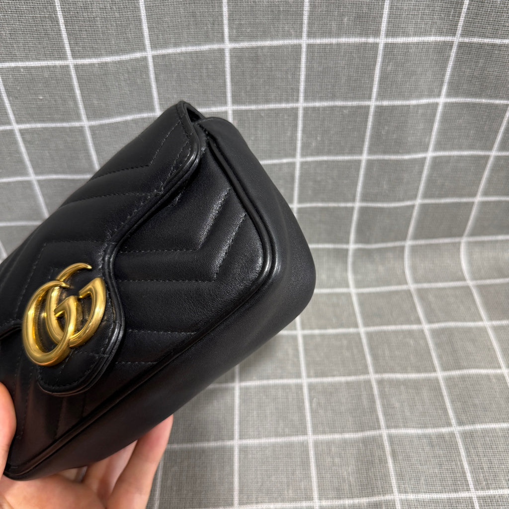 Gucci GG Marmont Collection Leather Black 476433 DTDCT 1000