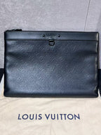 Louis Vuitton Clutch