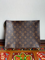 Louis Vuitton Clutch