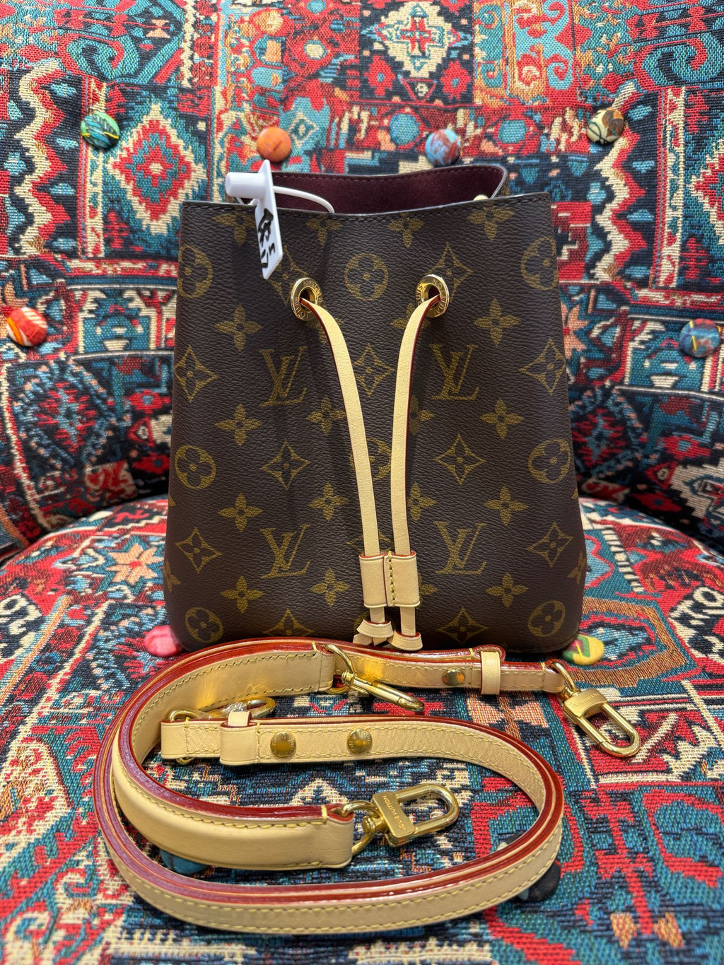 Louis Vuitton NÉONOÉ BB Handbag Canvas M46581