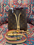 Louis Vuitton NÉONOÉ BB Handbag Canvas M46581
