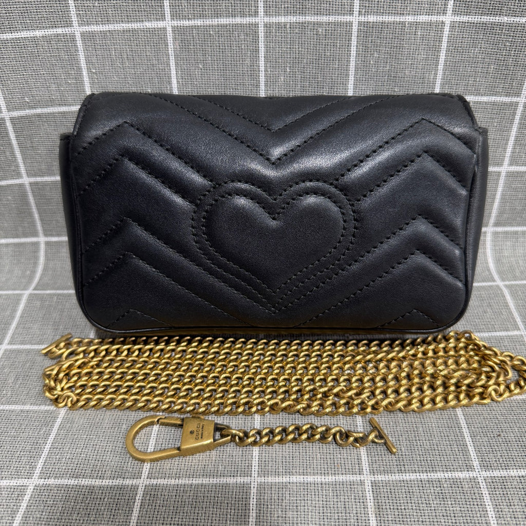 Gucci 476433DSVRT1000