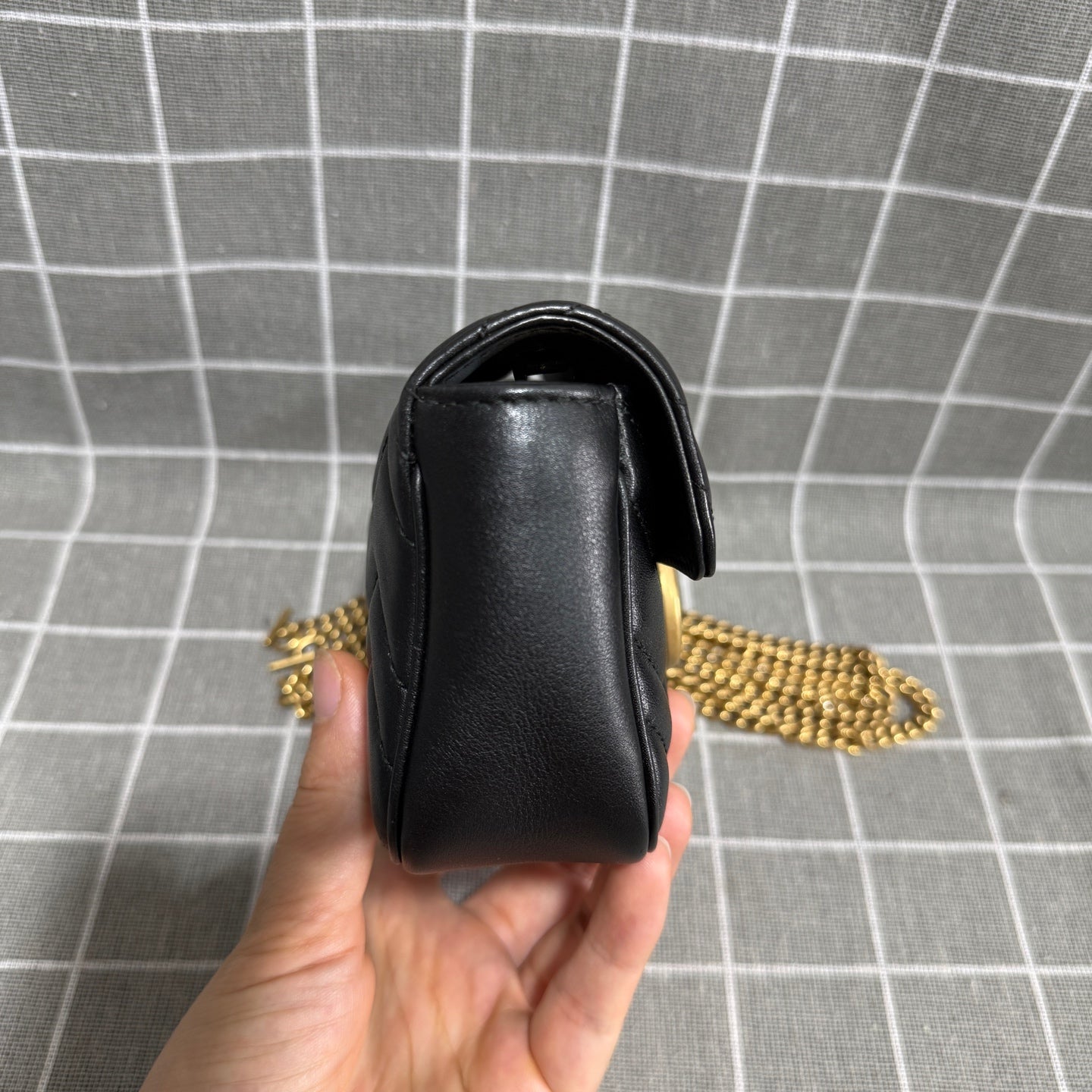 Gucci 476433DSVRT1000