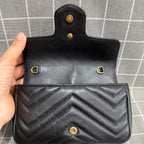 Gucci 476433DSVRT1000